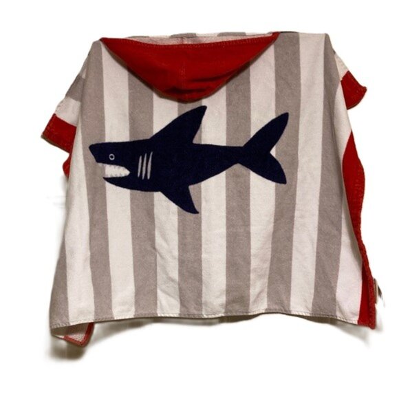 POTTERY BARN Kids Shark Hooded Towel Poncho Gray White Stripes Size Toddler 2-4 - Picture 5 of 11